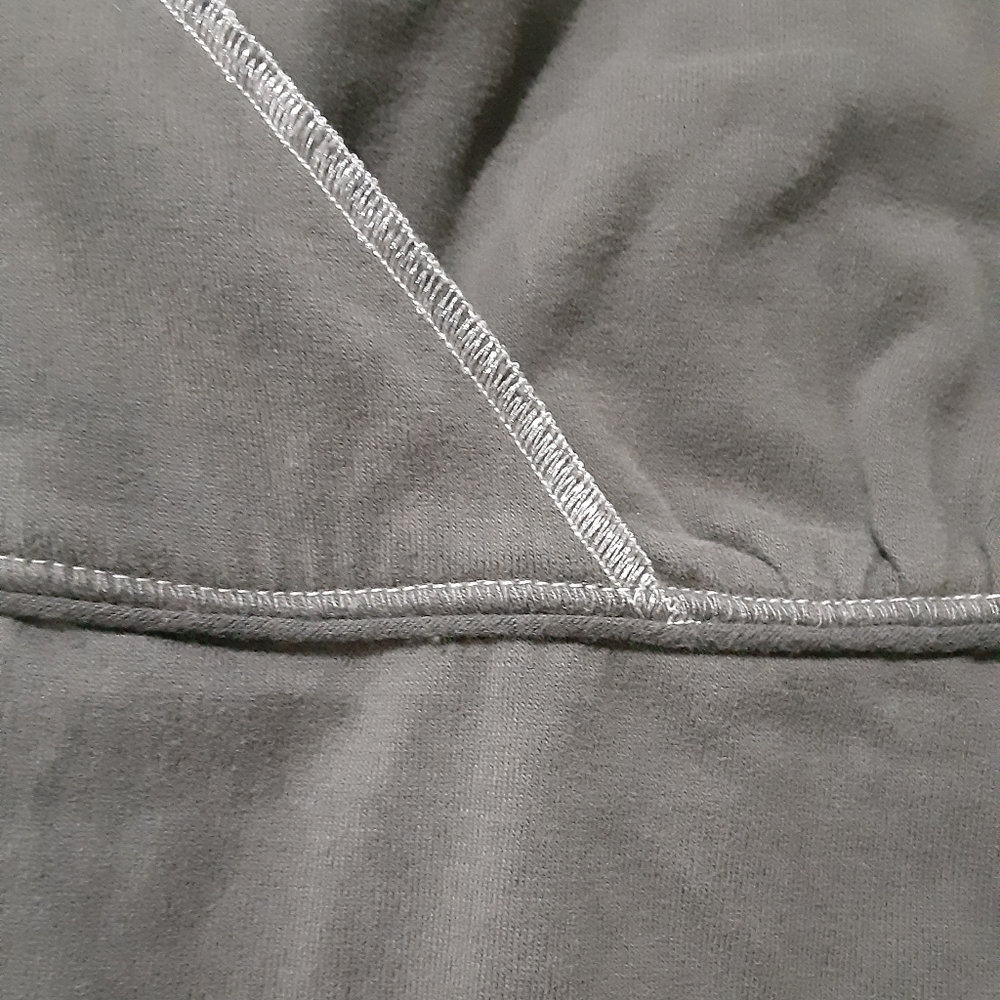 Grey basic tank - Picture 6 of 6